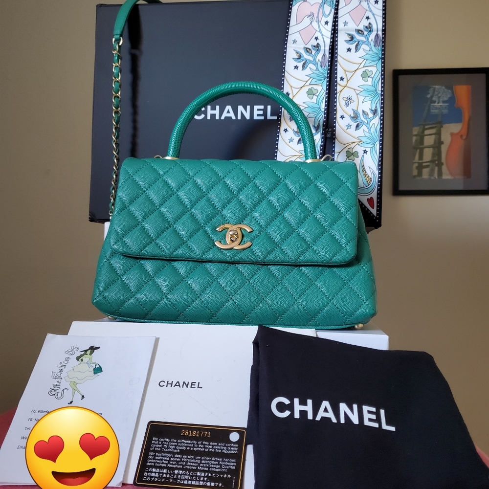 Chanel coco handle green caviar gold hard ware small bag